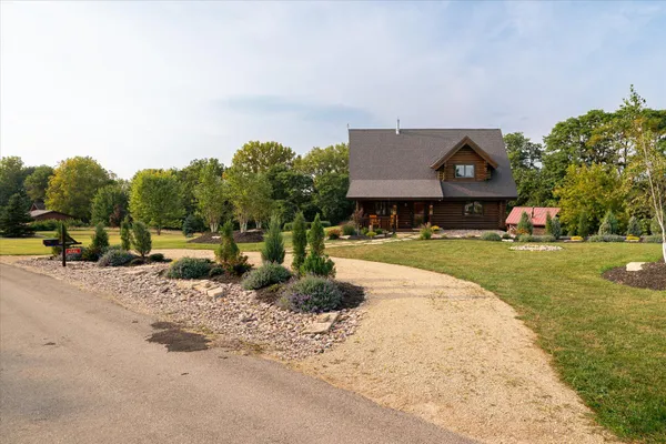 $724,900 | 65416 Desoto Bluffs Drive, Freeman, WI 54624