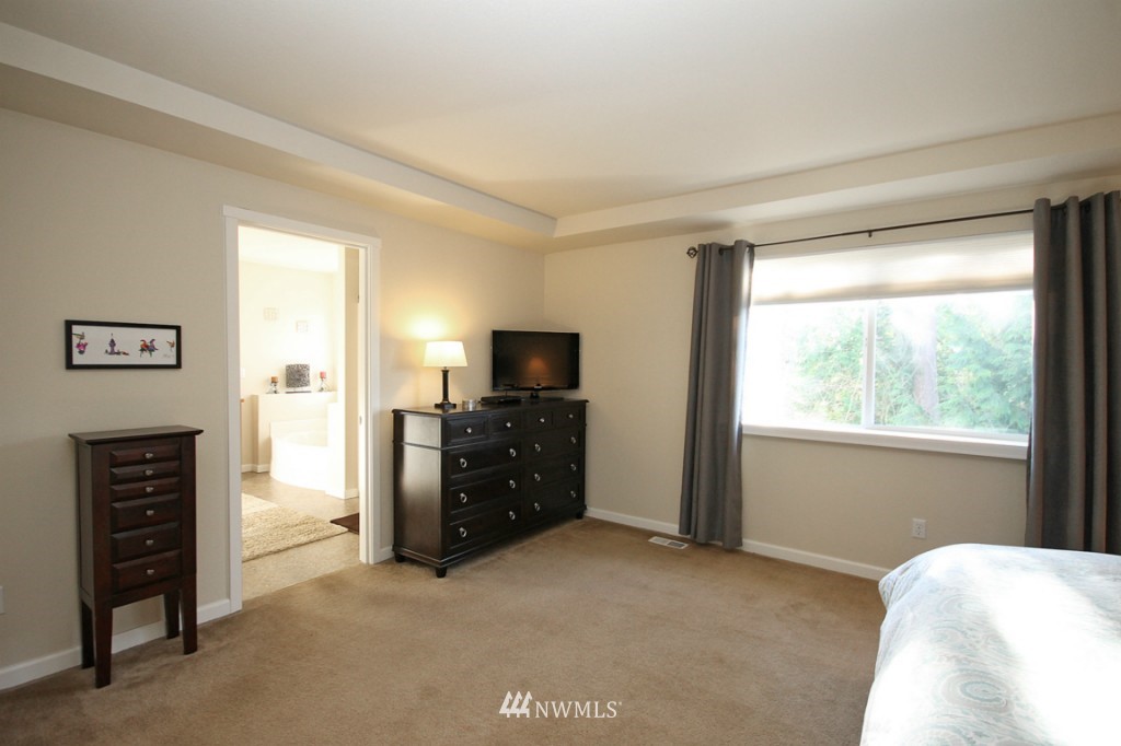 5027 Northeast 3rd Street Renton, WA 98059 - Photo 20 of 24