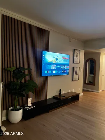 $164,800 | 4750 North Central Avenue, Unit 14P, Phoenix, AZ 85012