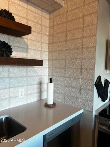 $164,800 | 4750 North Central Avenue, Unit 14P, Phoenix, AZ 85012