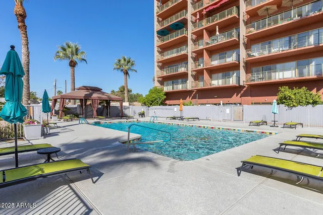 $164,800 | 4750 North Central Avenue, Unit 14P, Phoenix, AZ 85012