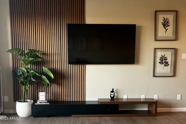 $164,800 | 4750 North Central Avenue, Unit 14P, Phoenix, AZ 85012