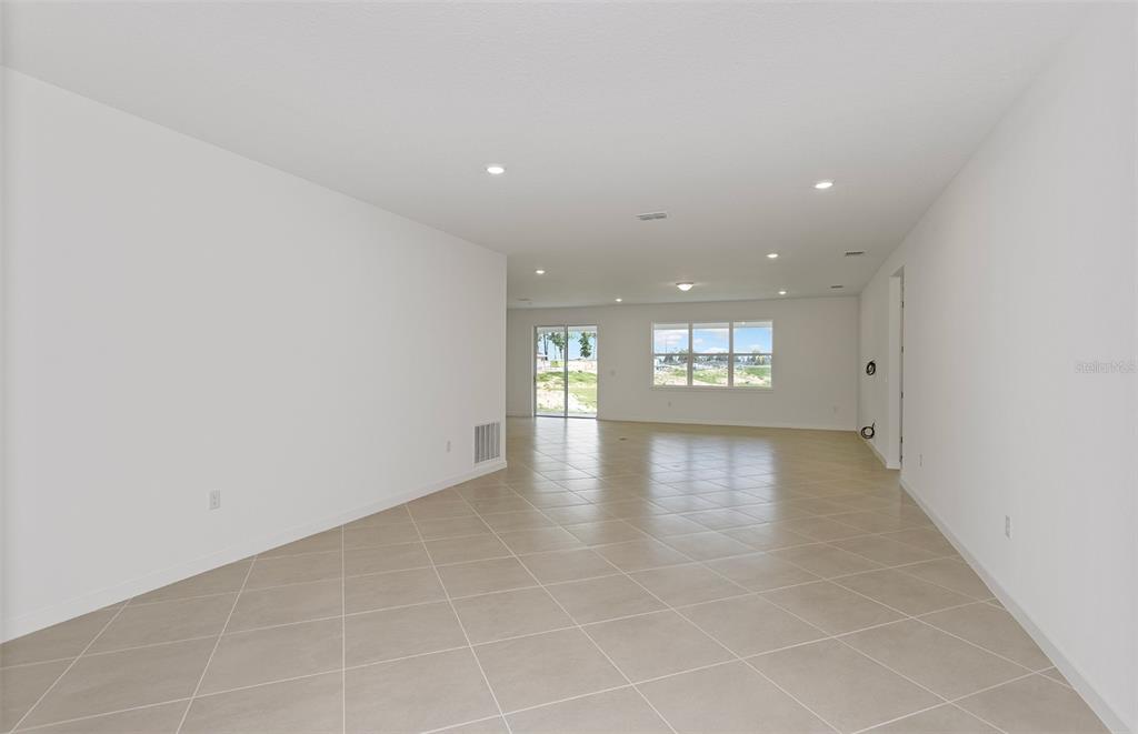 9738 Autumn Rdg Avenue Riverview, FL 33578 - Photo 11 of 36