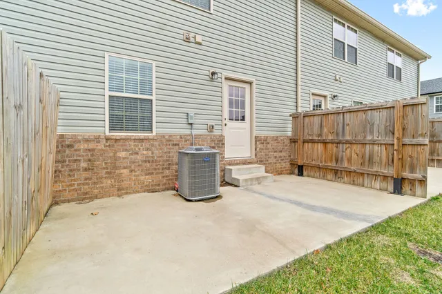 $1,250 | 1997 Keeper Court, Unit 2, Clarksville, TN 37042