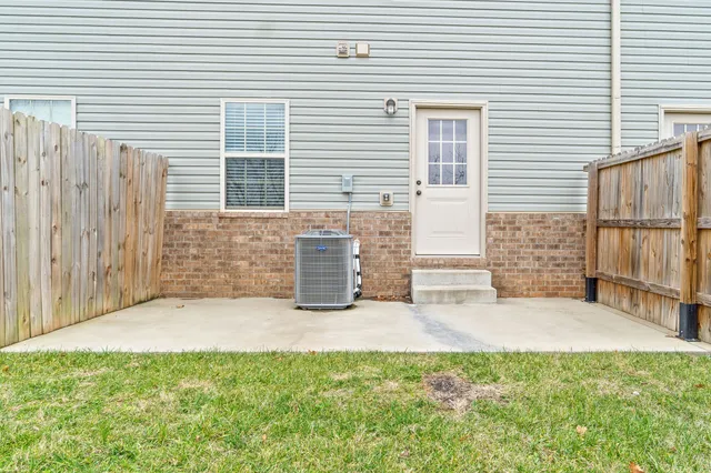 $1,250 | 1997 Keeper Court, Unit 2, Clarksville, TN 37042