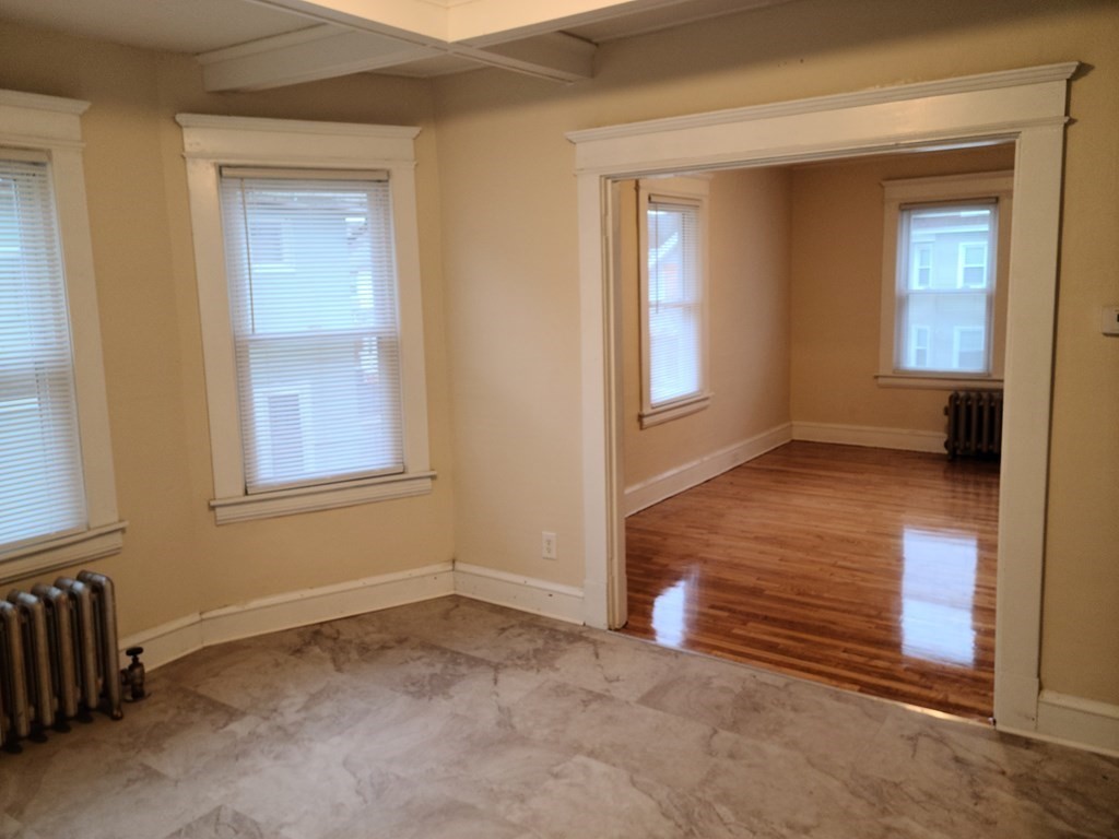 29-31 Colonial Avenue Springfield, MA 01109 - Photo 6 of 12 Gallery Image 6