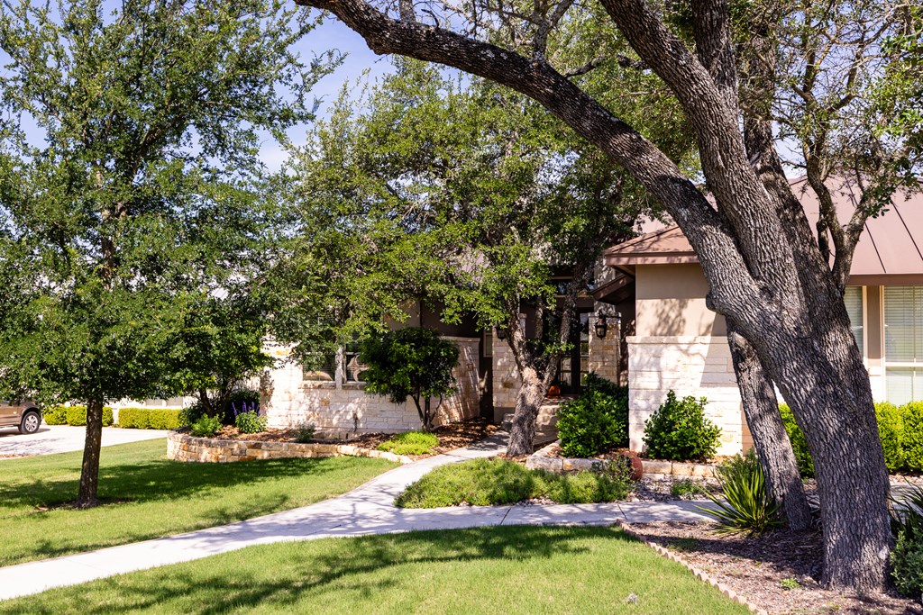 1009 Club House Road Kerrville, TX 78028 - Photo 2 of 30
