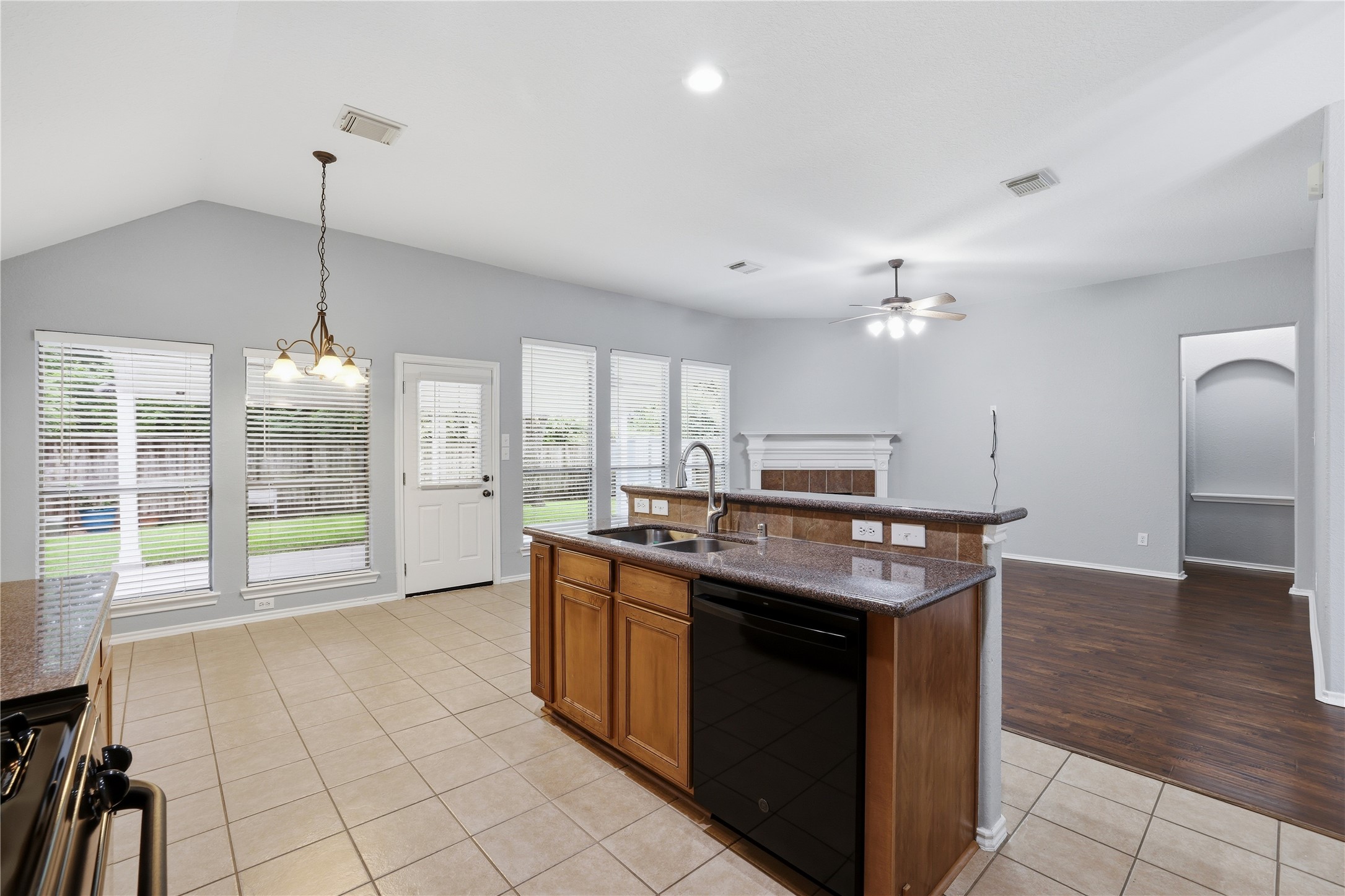 28547 Connordale Lane Spring, TX 77386 - Photo 6 of 16