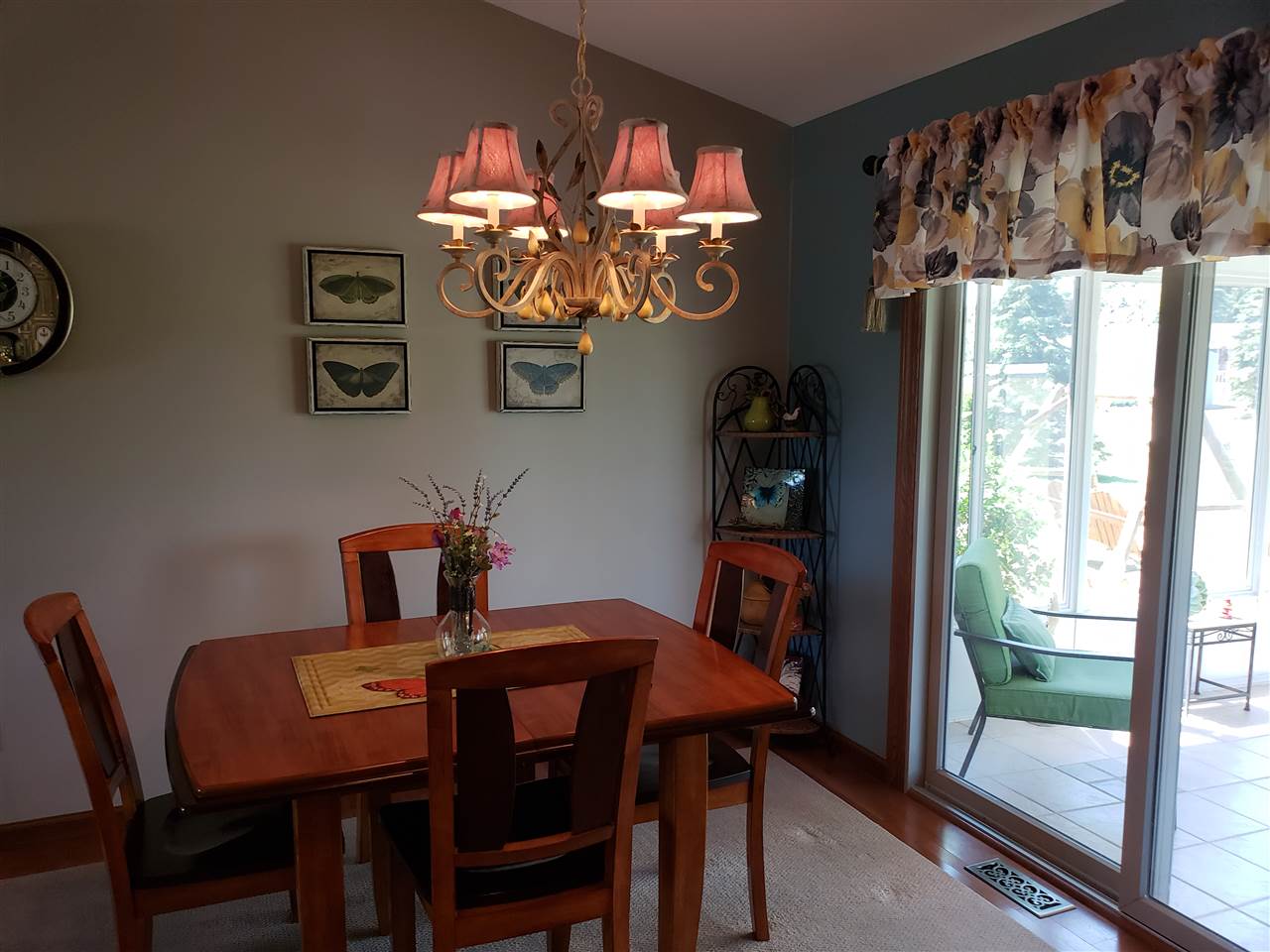 384 South Trumbull Road Bay City, MI 48708 - Photo 7 of 26