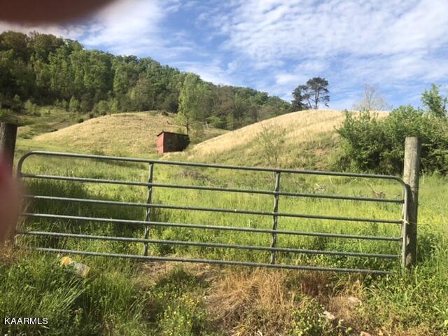 492 Lower Caney Valley Road Tazewell, TN 37879 - Photo 12 of 14 9F9887BE-FD8E-418C-BAEF-3C1B72B5FFF3