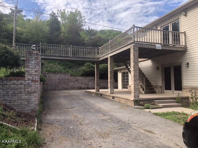 492 Lower Caney Valley Road Tazewell, TN 37879 - Photo 5 of 14 FE7A0D8F-F3AB-408A-A067-72B1864442AF