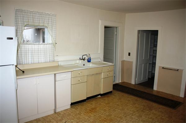 139 Lower Road Deerfield, MA 01342 - Photo 7 of 22 Gallery Image 7