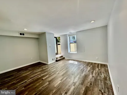 $7,900 | 2127 Newport Place Northwest, Washington, DC 20037