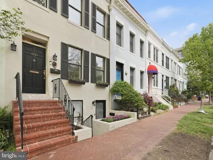 $7,900 | 2127 Newport Place Northwest, Washington, DC 20037