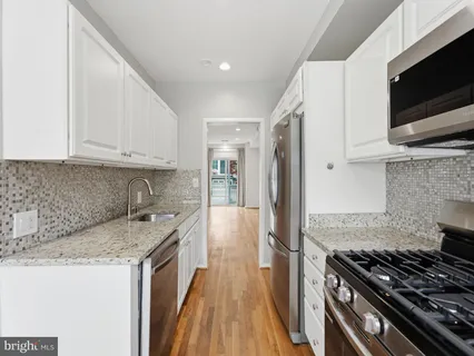 $7,900 | 2127 Newport Place Northwest, Washington, DC 20037