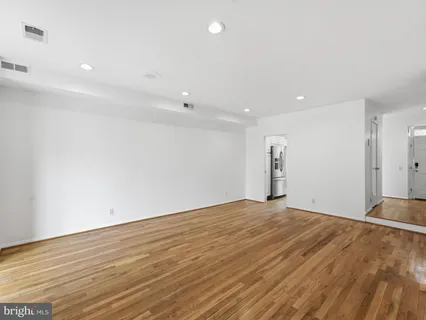 $7,900 | 2127 Newport Place Northwest, Washington, DC 20037