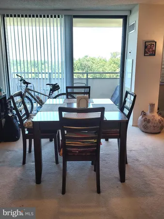 $2,000 | 5225 Pooks Hill Road, Unit 1211S, Bethesda, MD 20814