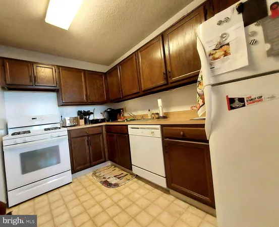 $2,000 | 5225 Pooks Hill Road, Unit 1211S, Bethesda, MD 20814