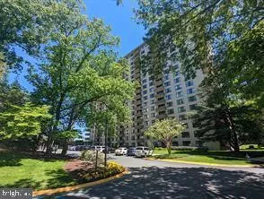 $2,000 | 5225 Pooks Hill Road, Unit 1211S, Bethesda, MD 20814