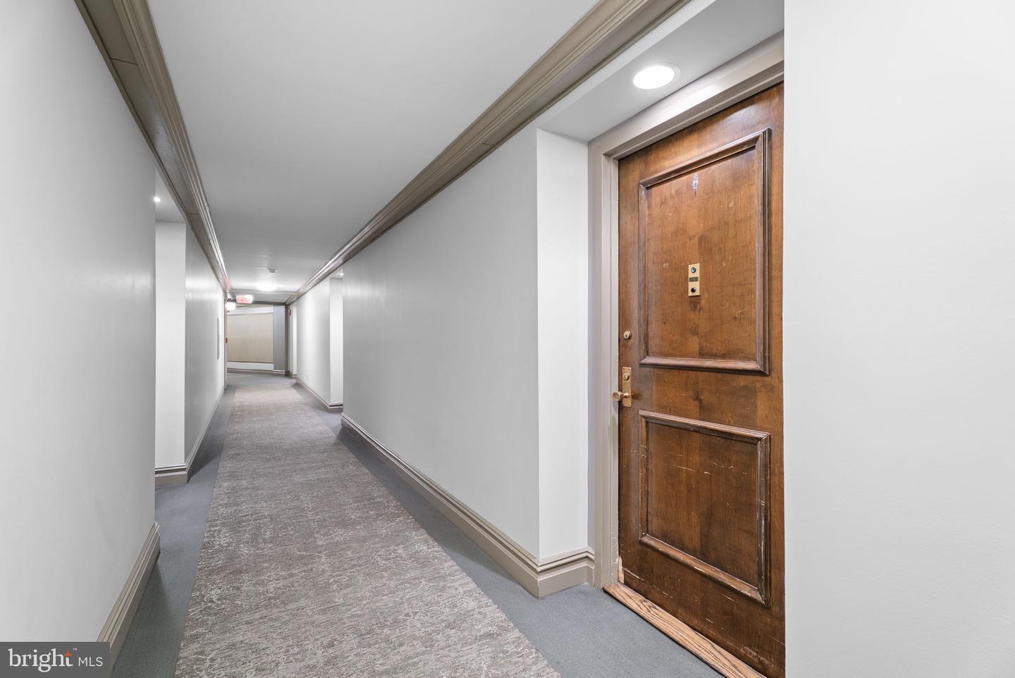 5225 Pooks Hill Road, Unit 1211S Bethesda, MD 20814 - Photo 8 of 32 Welcome Home to 1211 S