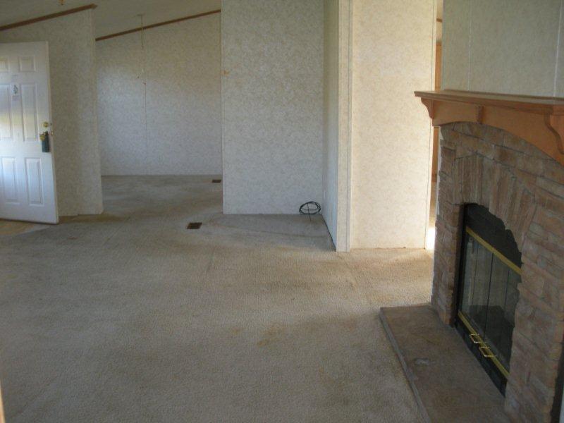 2831 Chestnut Hill Road Rocky Mount, VA 24151 - Photo 7 of 15 Living Room