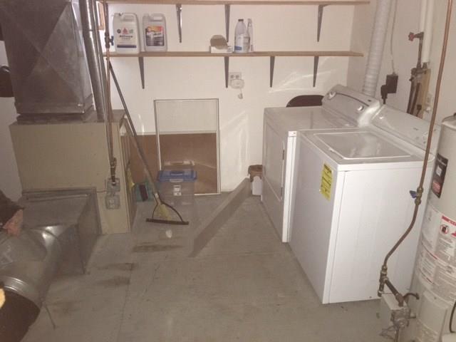 58 Harbor Road Naples, ME 04055 - Photo 25 of 28 Large utility room