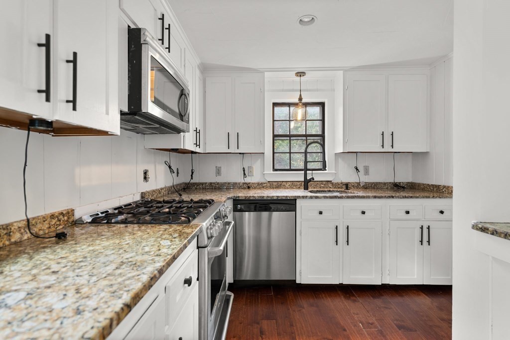 66 Booth Hill Road Scituate, MA 02066 - Photo 12 of 27 Gallery Image 12