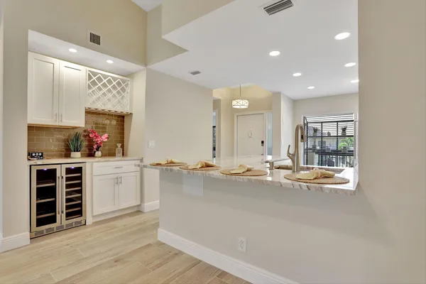 $305,000 | 1945 Southwest 15th Street, Unit 68, Deerfield Beach, FL 33442