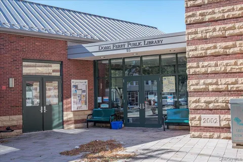 $520,000 | 110 Round Hill Road, Dobbs Ferry, NY 10522