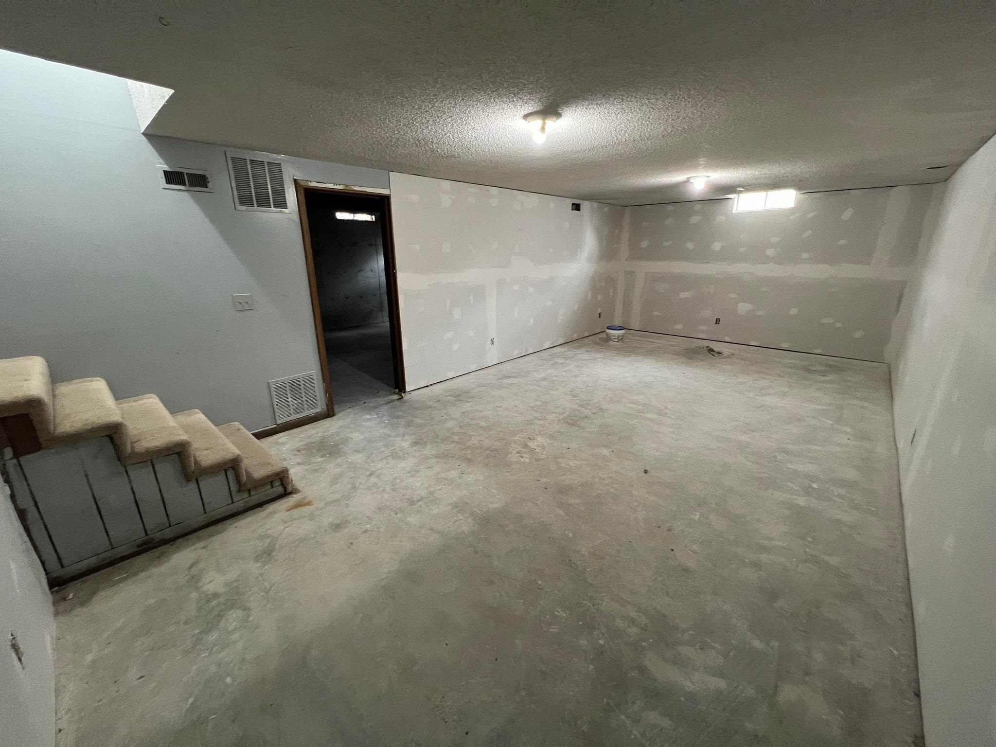 14504 East Timber Lake Road Wichita, KS 67230 - Photo 7 of 19