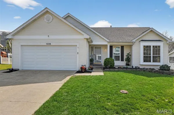 $374,900 | 5228 Seasonbrooks Lane, Imperial, MO 63052