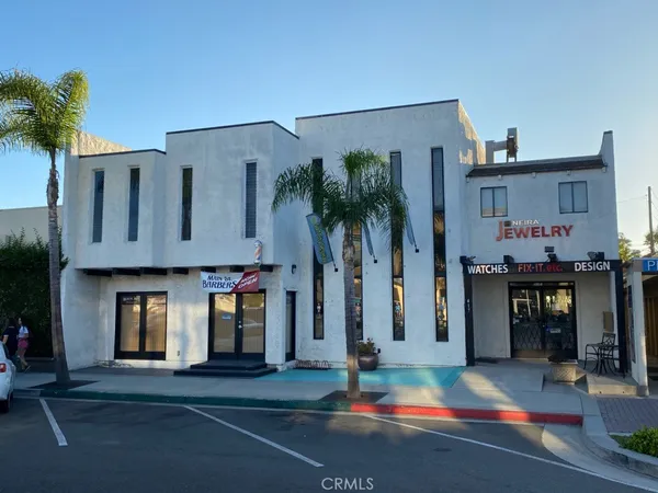 $1,950 | 417 Main Street, Huntington Beach, CA 92648