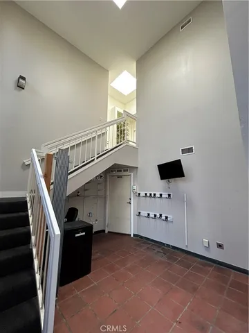 $1,950 | 417 Main Street, Huntington Beach, CA 92648