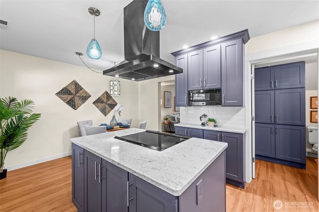 $325,000 | 10927 62nd Street East, Puyallup, WA 98372