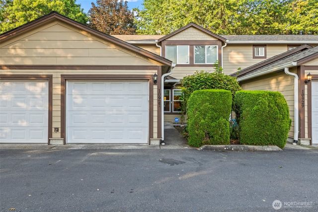 $325,000 | 10927 62nd Street East, Puyallup, WA 98372