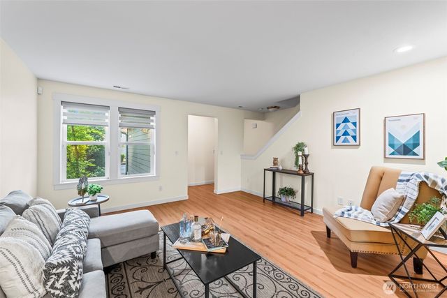 $325,000 | 10927 62nd Street East, Puyallup, WA 98372