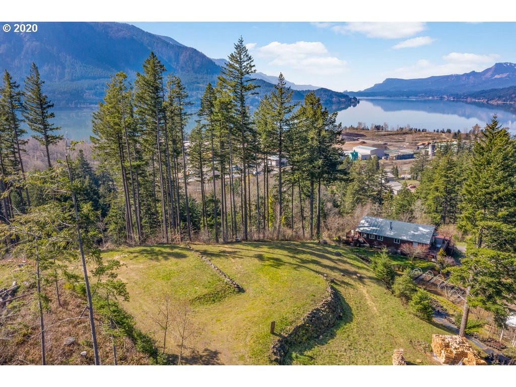 112 East Viewpoint Road Stevenson, WA 98648 - Photo 1 of 12 Gallery Image 1