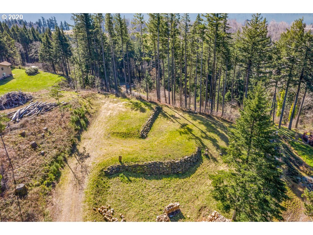 112 East Viewpoint Road Stevenson, WA 98648 - Photo 3 of 12 Gallery Image 3
