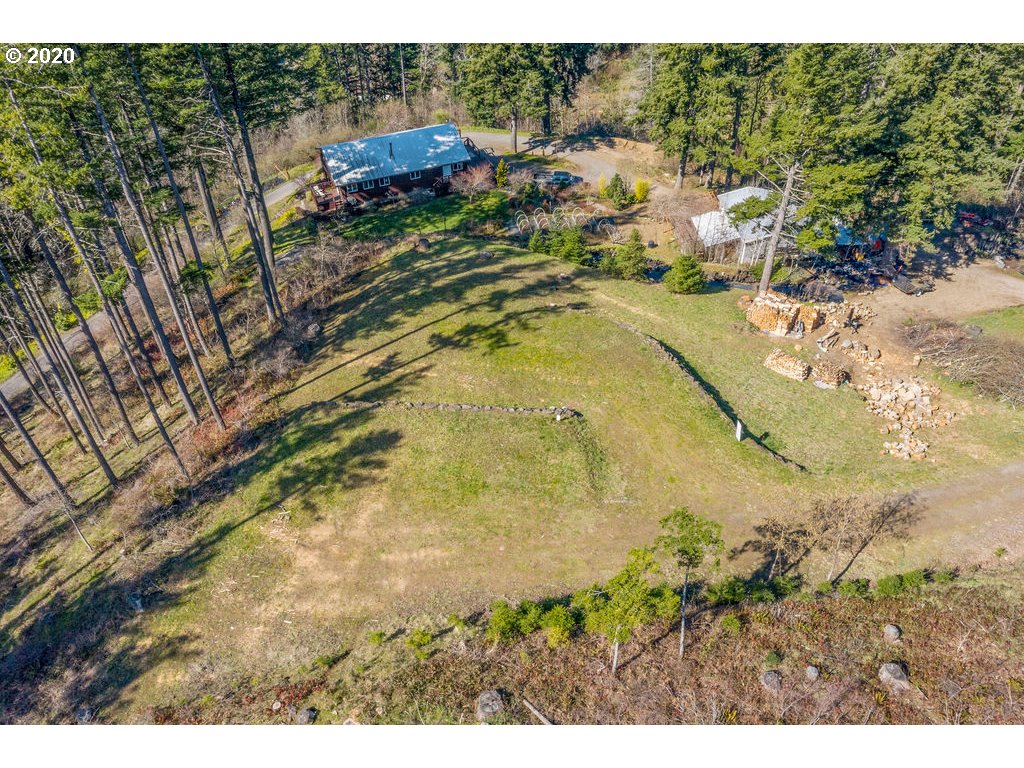 112 East Viewpoint Road Stevenson, WA 98648 - Photo 5 of 12 Gallery Image 5