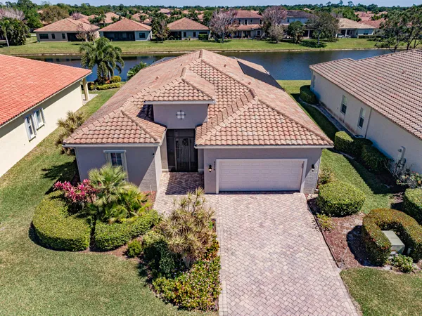 $590,000 | 5558 55th Avenue, Vero Beach, FL 32967