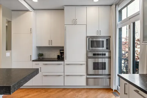 $899,000 | 2740 North Janssen Avenue, Chicago, IL 60614