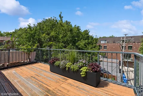 $899,000 | 2740 North Janssen Avenue, Chicago, IL 60614