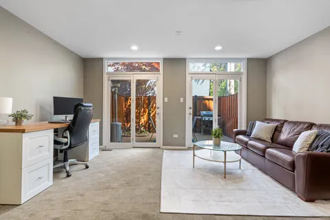 $899,000 | 2740 North Janssen Avenue, Chicago, IL 60614