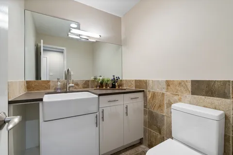 $899,000 | 2740 North Janssen Avenue, Chicago, IL 60614