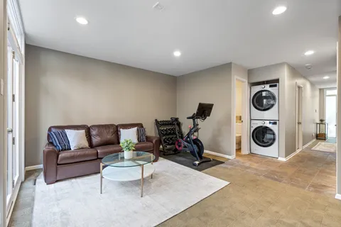 $899,000 | 2740 North Janssen Avenue, Chicago, IL 60614