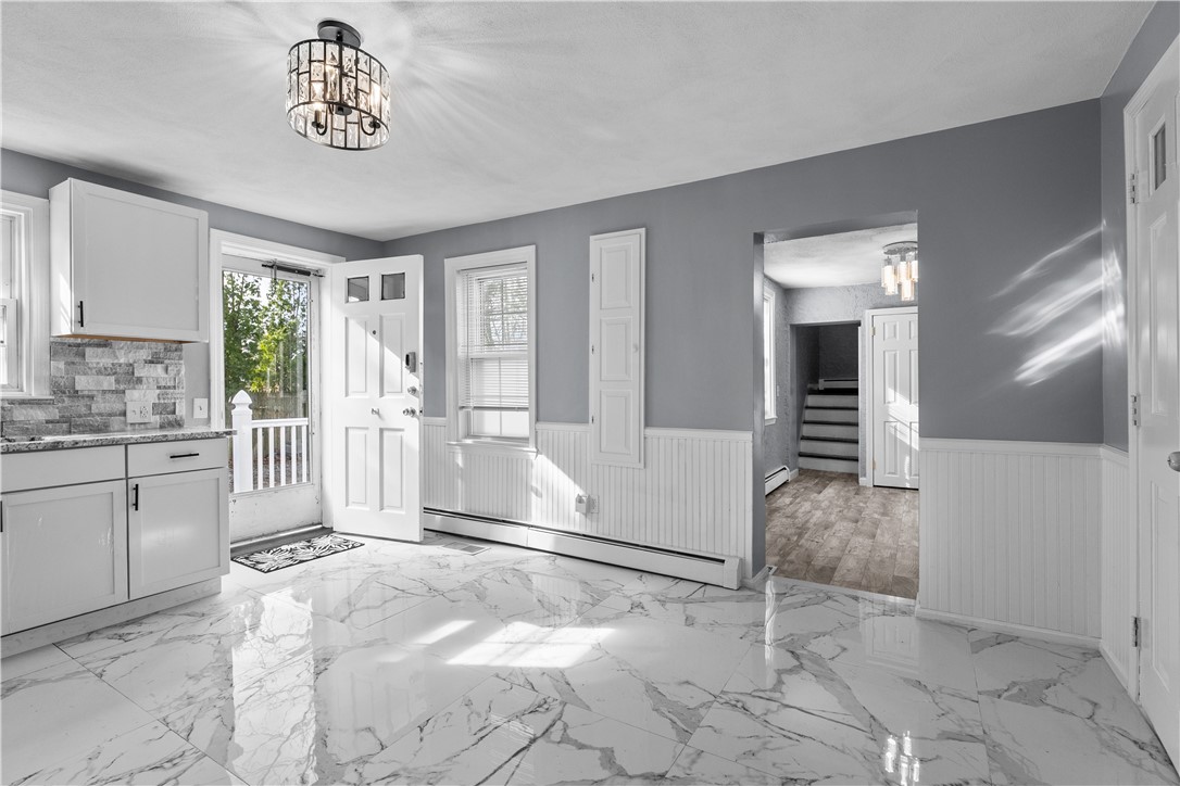 786 Sandy Lane Warwick, RI 02889 - Photo 2 of 50