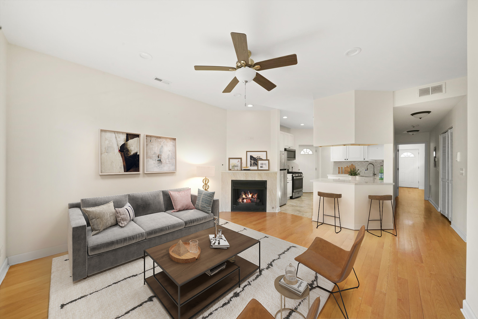 4917 North Pulaski Road, Unit 1N Chicago, IL 60630 - Photo 6 of 28 Gallery Image 6