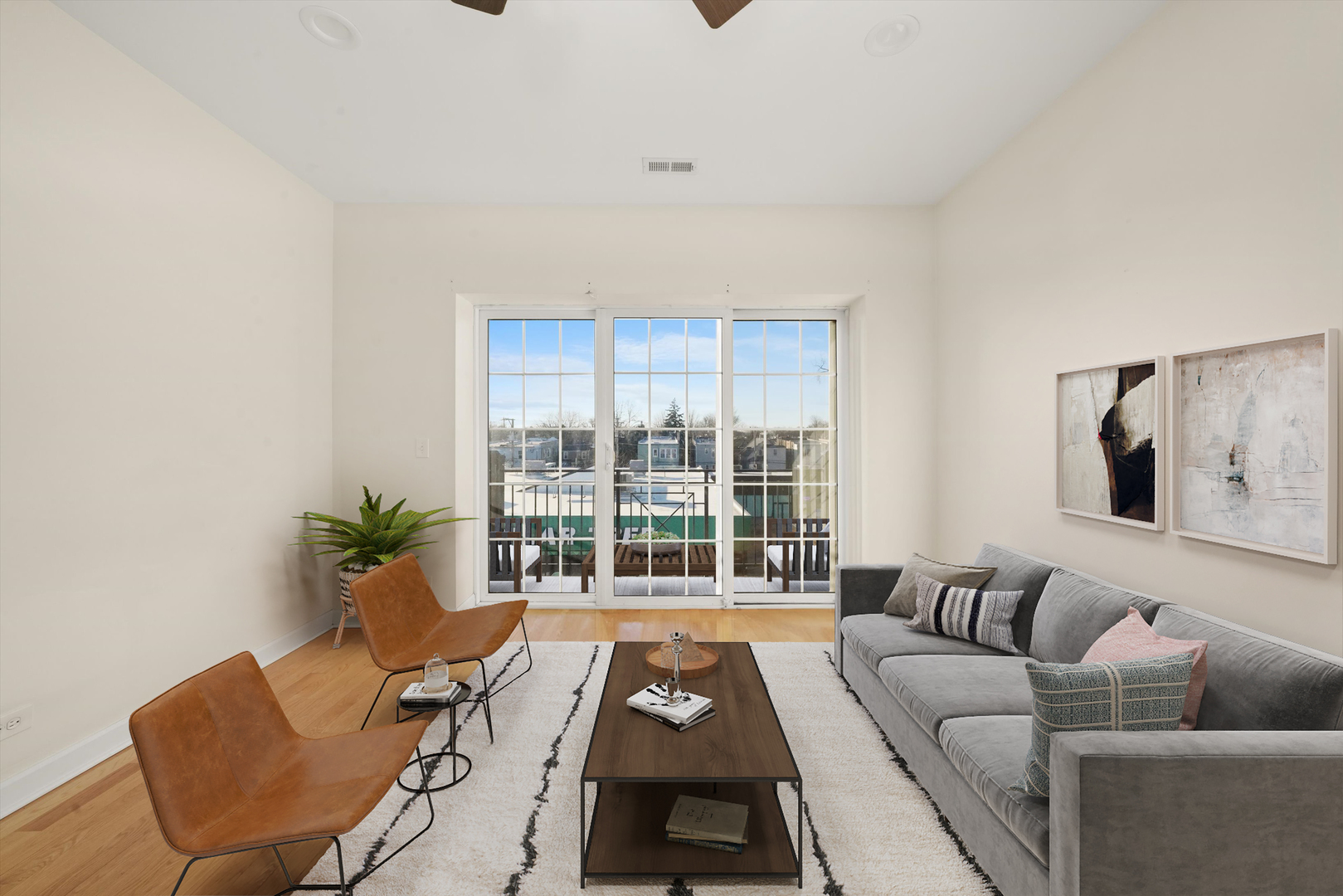 4917 North Pulaski Road, Unit 1N Chicago, IL 60630 - Photo 9 of 28 Gallery Image 9
