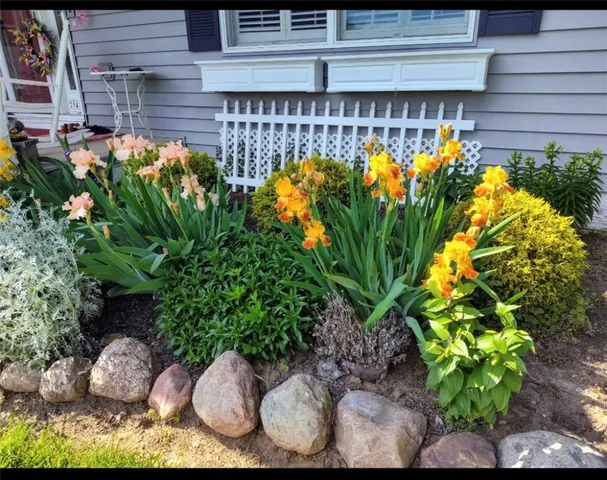 $360,000 | 94 White Springs Lane, Geneva Town, NY 14456