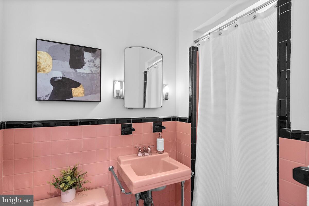 9344 Harvey Road Silver Spring, MD 20910 - Photo 44 of 74